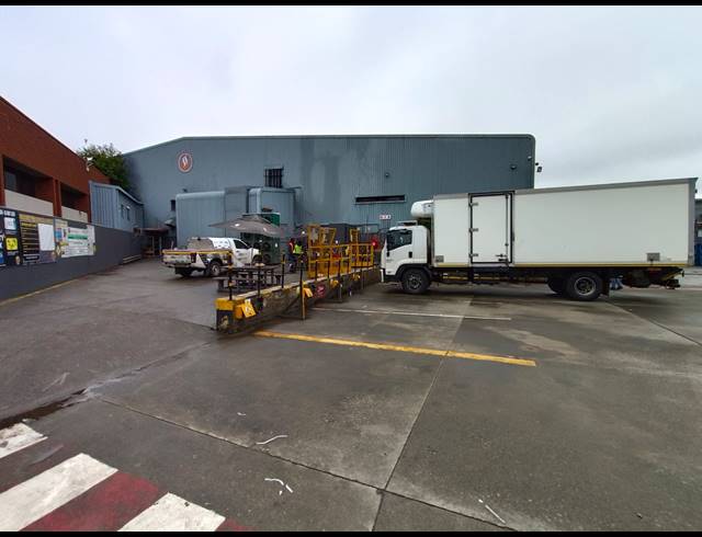 4,200M² WAREHOUSE FOR SALE IN THETA